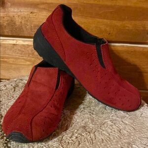 Women’s Size 6 Predictions Leather Collection Red Slip On Shoes